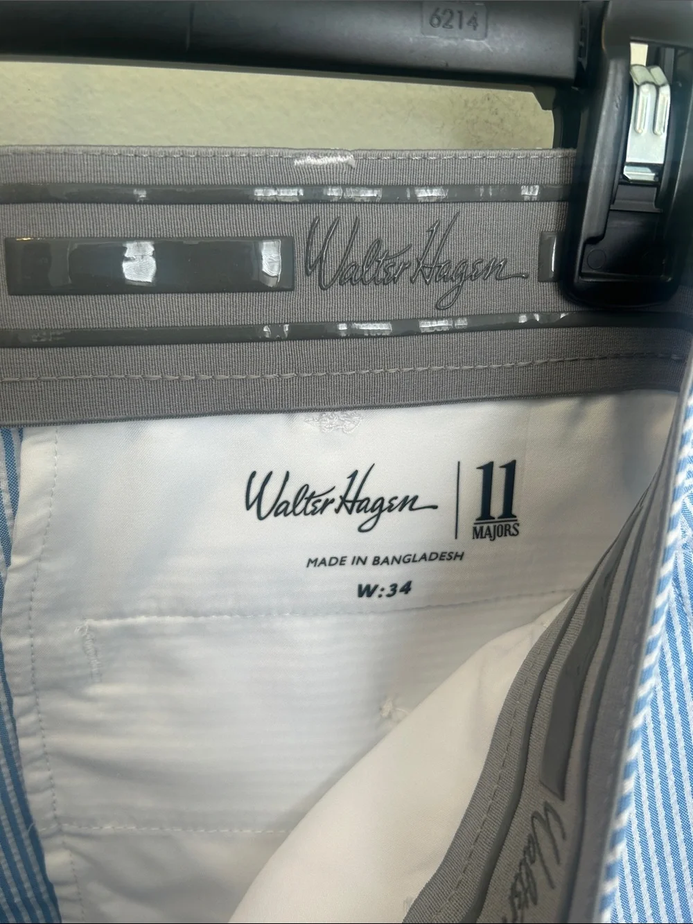 Walter Hagen Blue & White Seersucker Flat-Front Men's Shorts